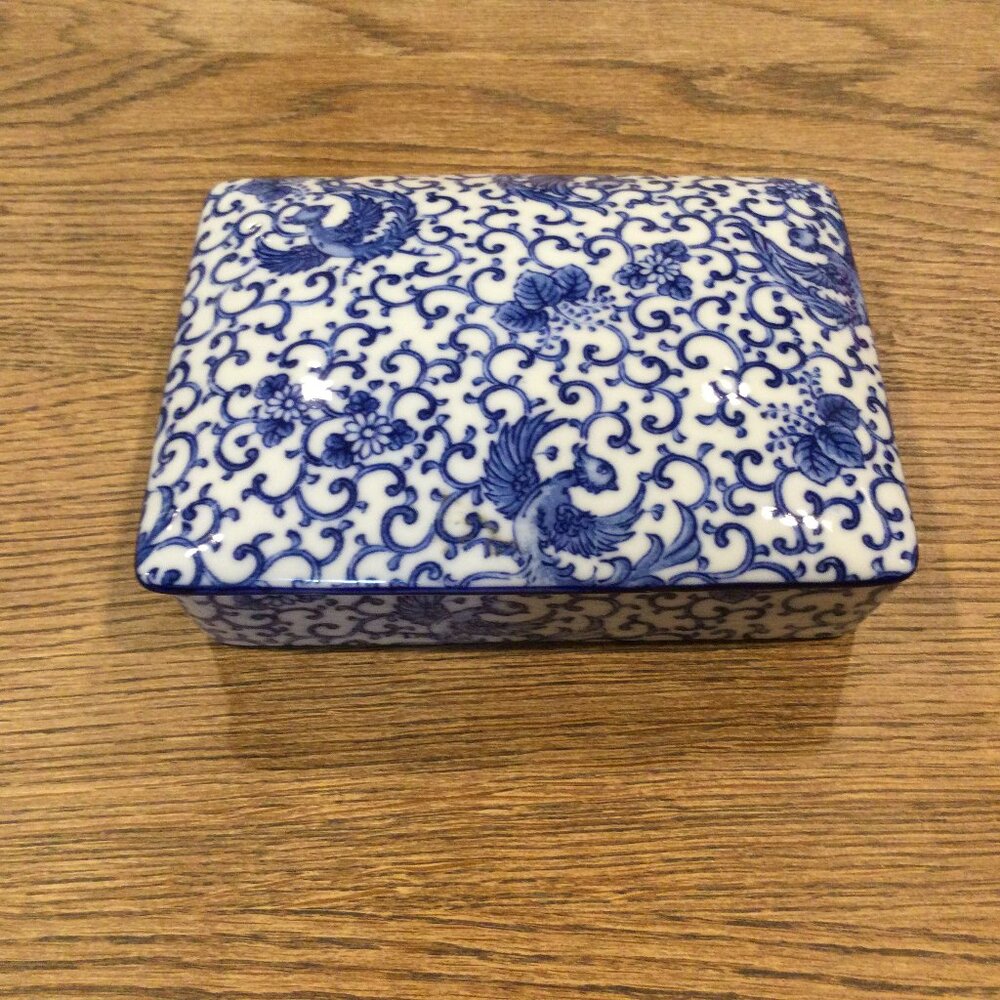 Takahashi blue and white porcelain lidded trinket box.